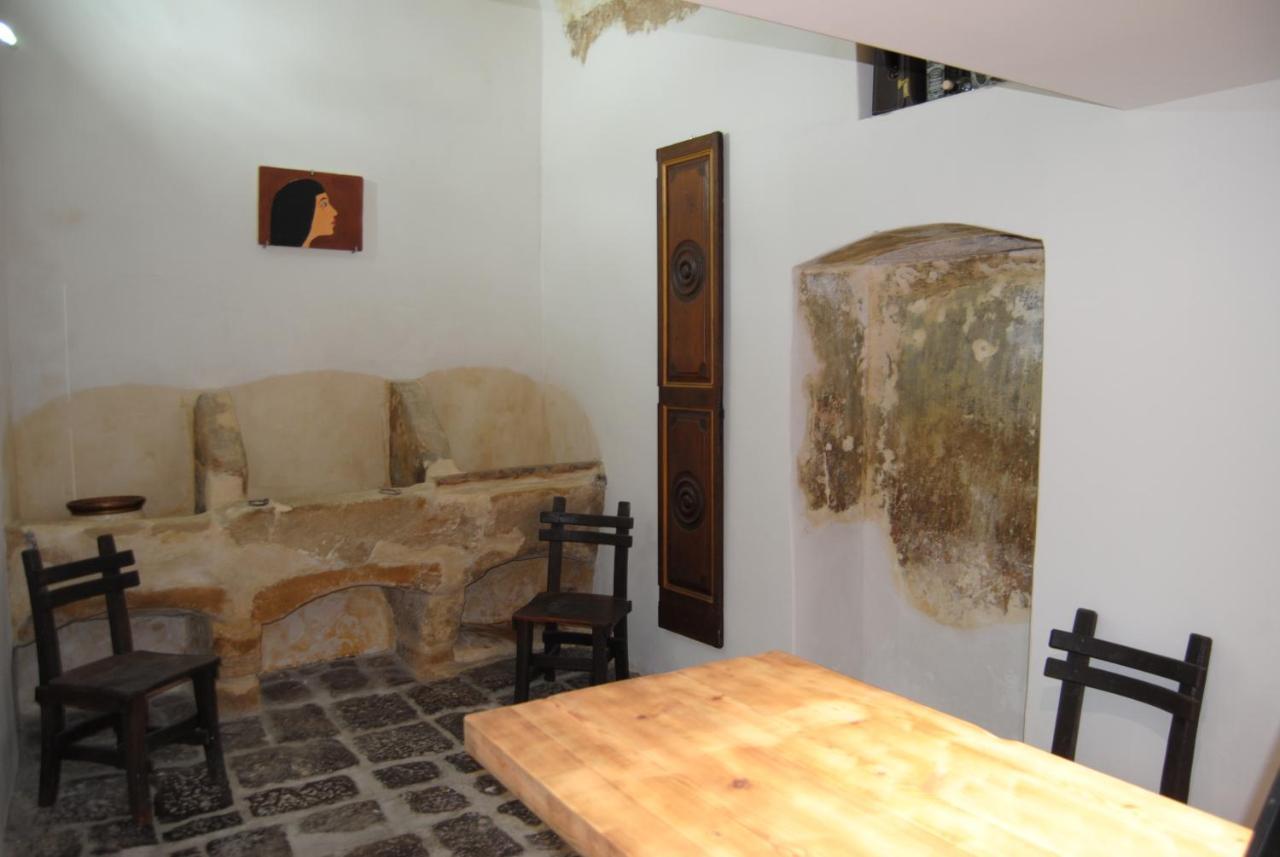 B & B Palazzo Maestro & Corte Maestro Rooms Gallipoli Dış mekan fotoğraf